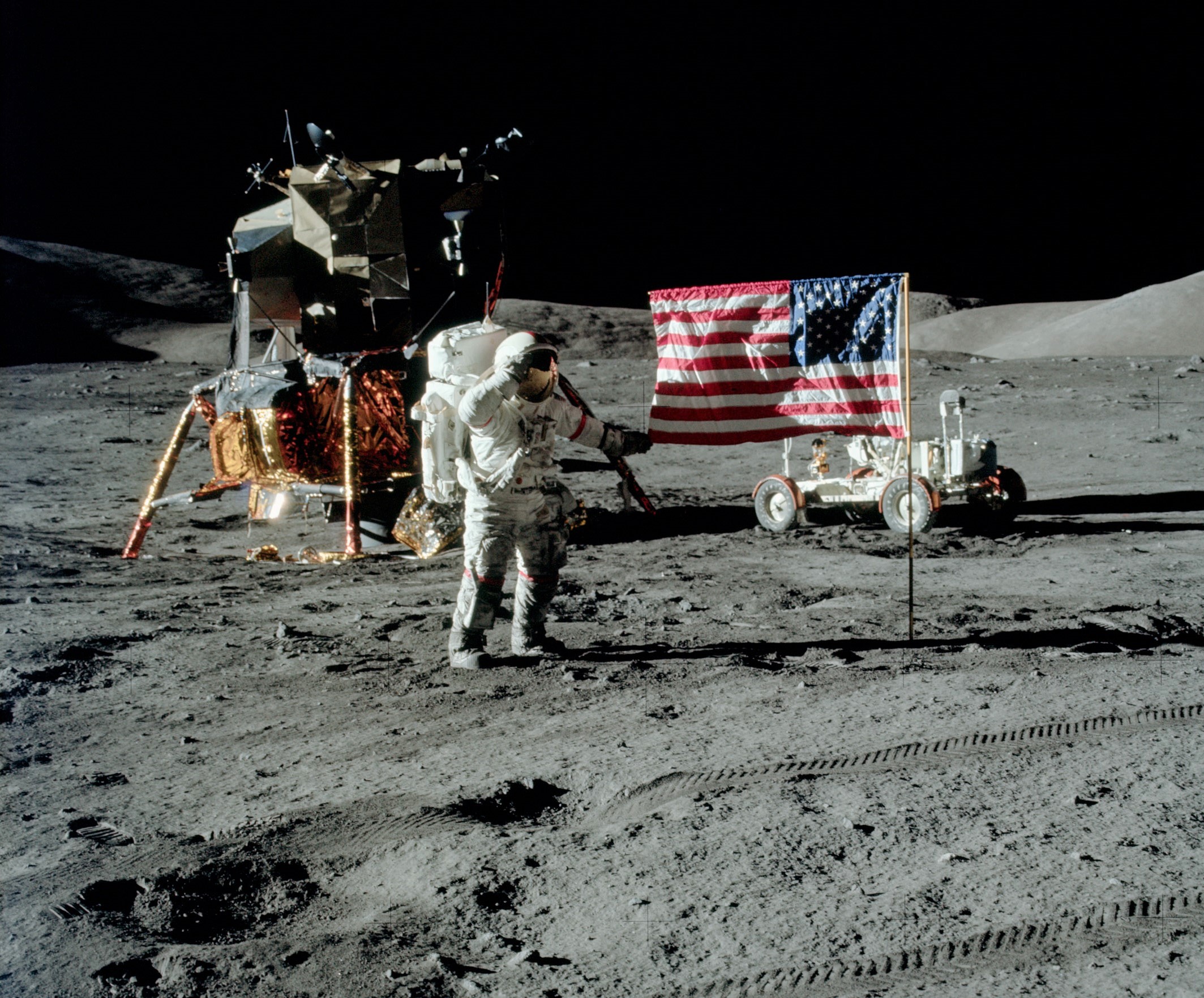 Космонавты высадились на луне. Аполлон 17 Юджин Сернан. Миссия Аполлон 17. Юджин Сернан, 1972 год. Последний человек на Луне.. 1972 Год космический корабль Аполлон 17.